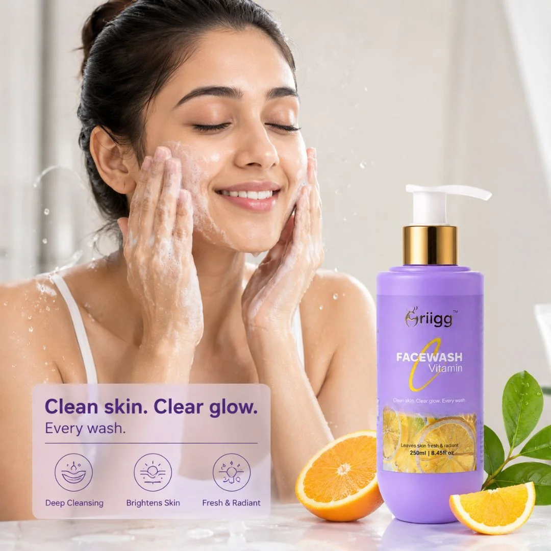 MRIIGG Vitamin C Facewash with Niacinamide, Hyaluronic Acid & Aloe Vera Extract 250ml